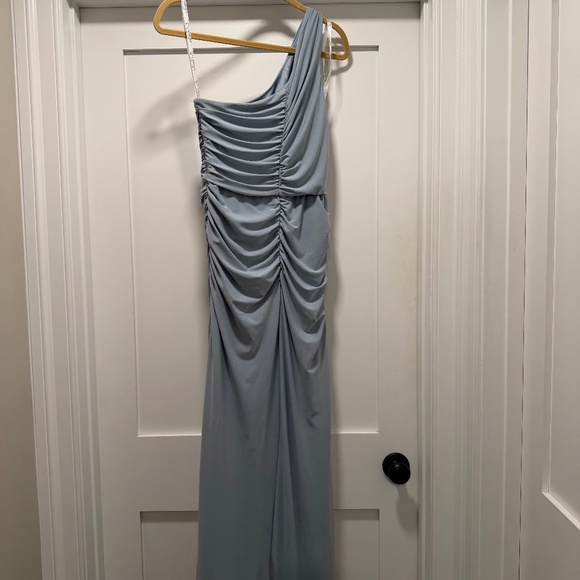 David Bridal Bridesmaid One Shoulder - Picture 1 of 3